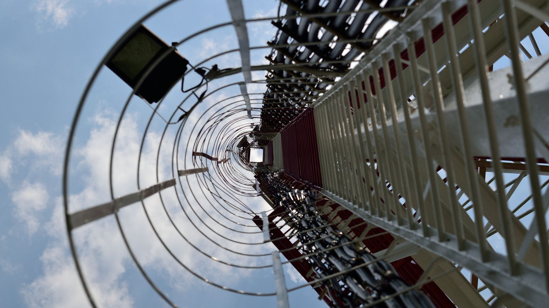 Understanding The Anatomy of a Telecommunication Tower
